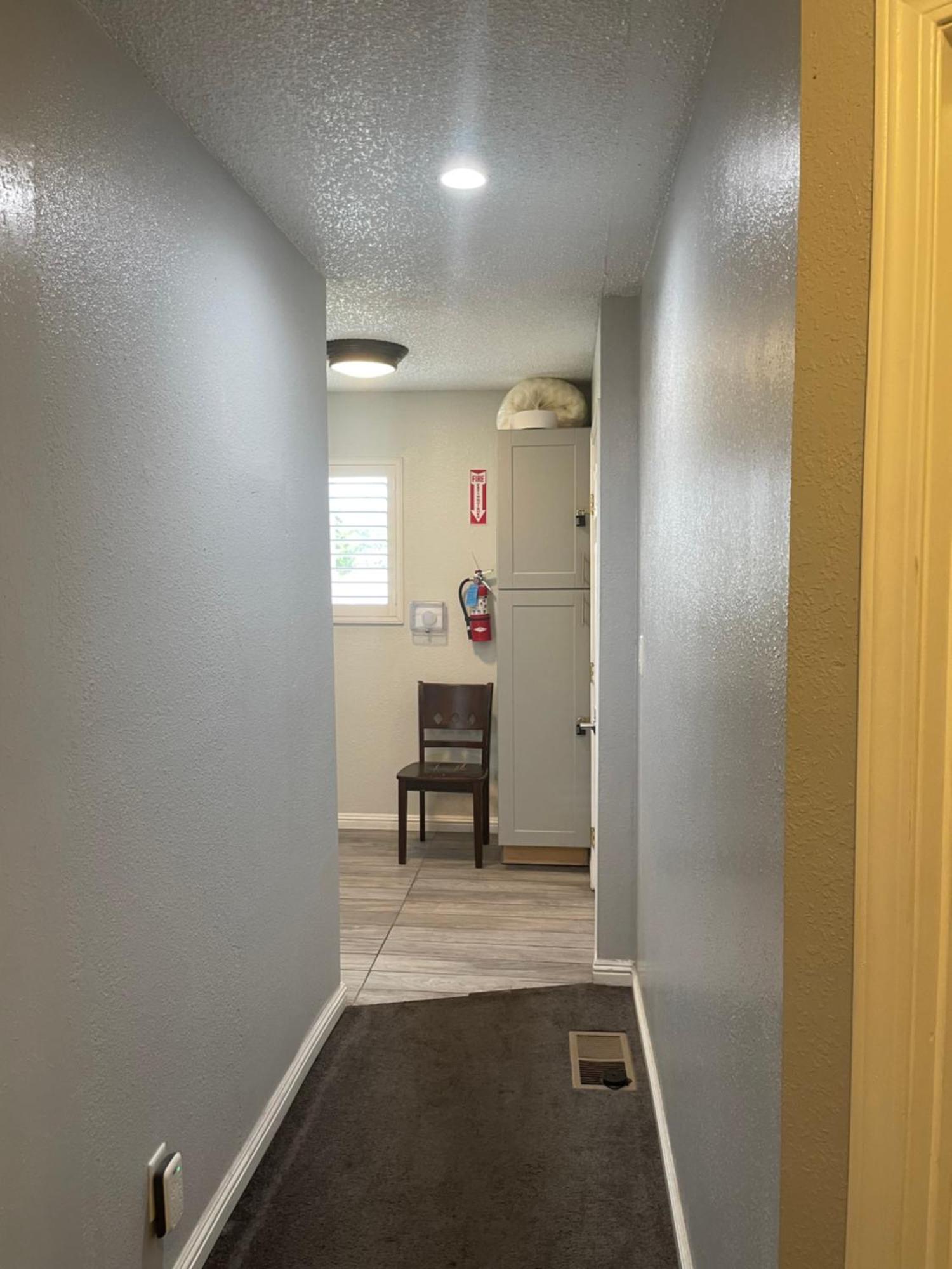 Private La Bedroom W Private Half-bathroom - Ac - Wifi - Private Fridge -smart Tv Accommodatie bij particulieren *