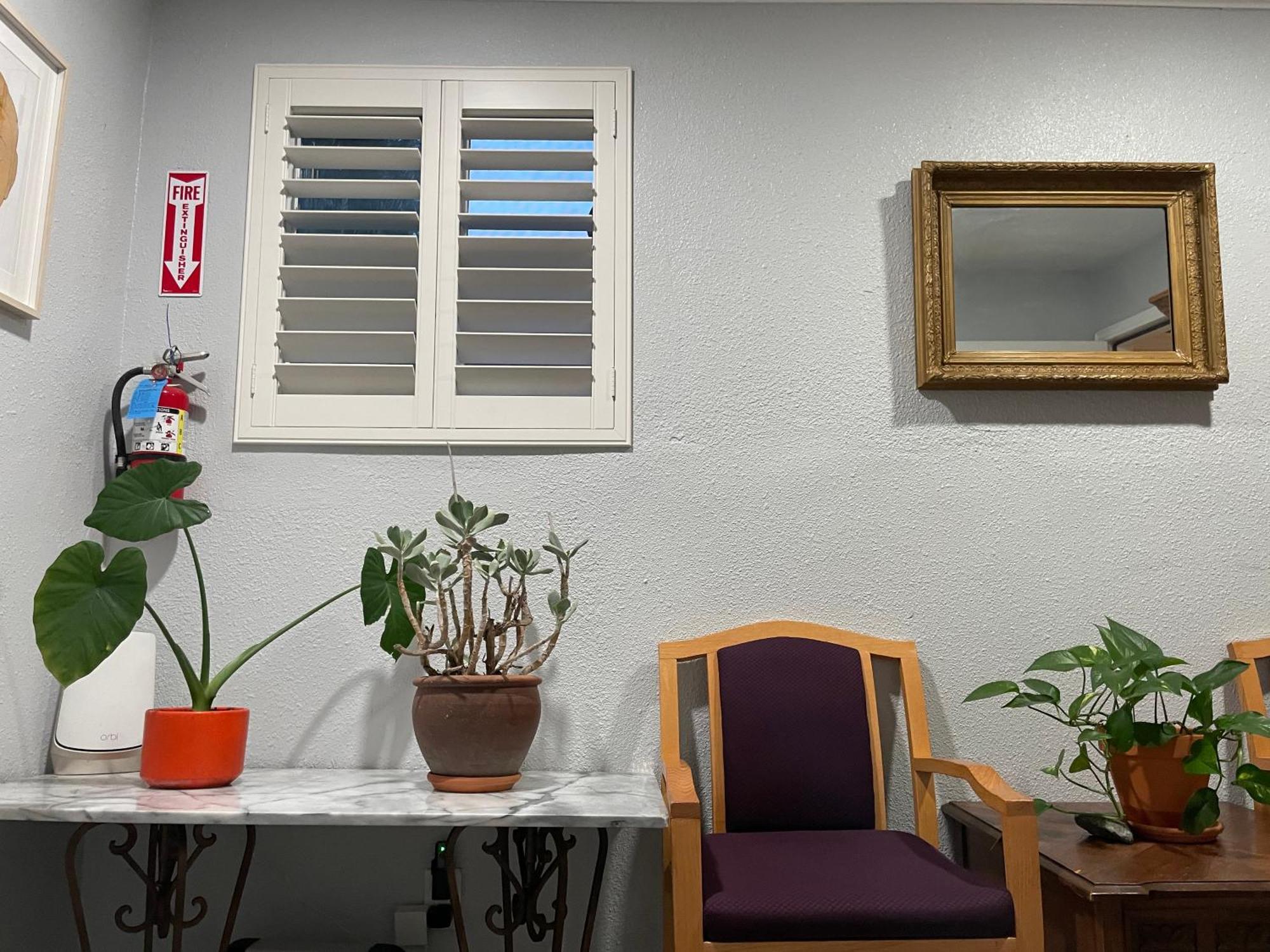 Private La Bedroom W Private Half-bathroom - Ac - Wifi - Private Fridge -smart Tv Accommodatie bij particulieren Los Angeles